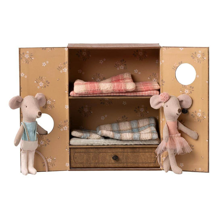 Maileg Ballet Studio playset showing the bunkbeds with comfotable mattresses and bedding and little brother and little sister on either door – Bella Luna Toys
