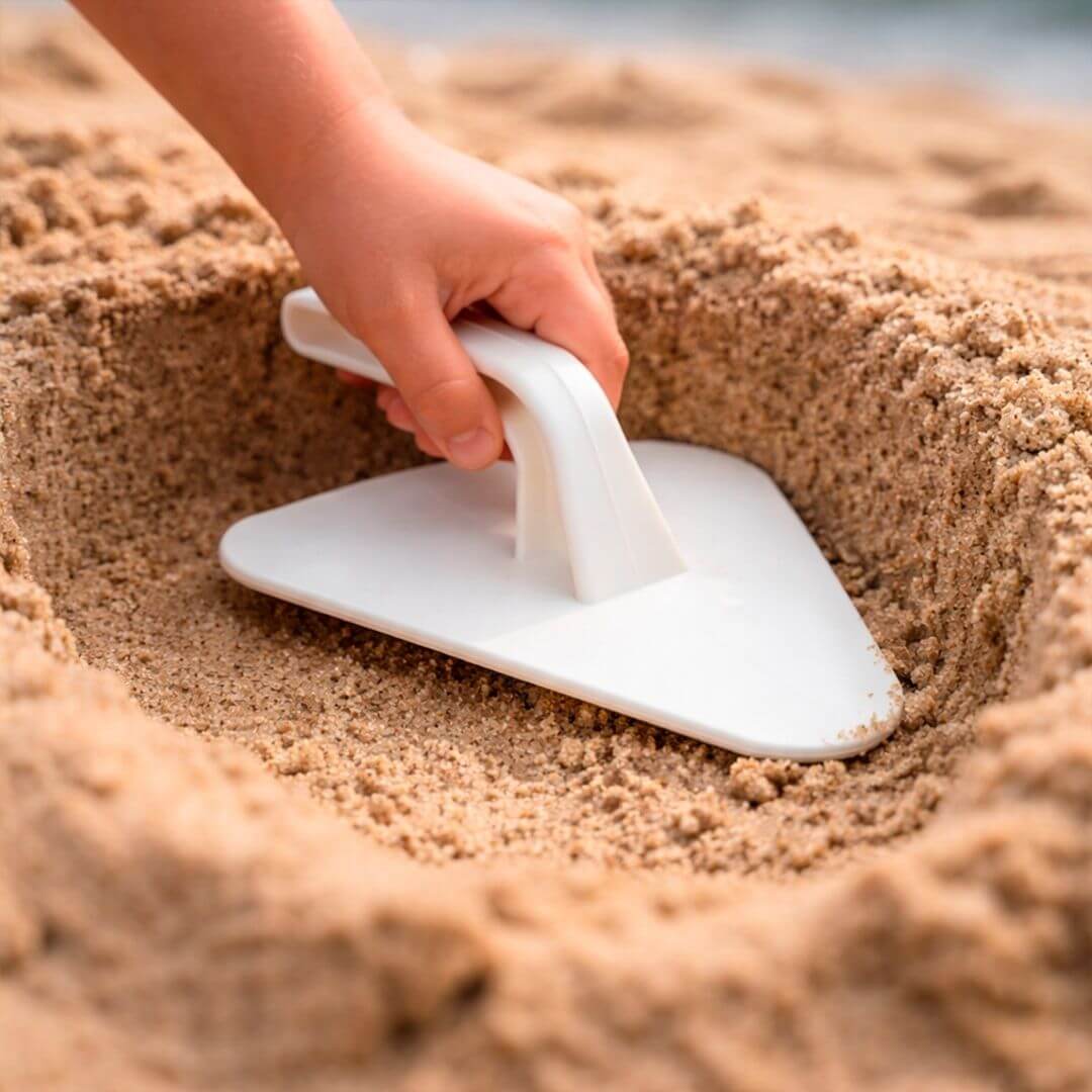 Miniland - ECO Construction Sand Toys Set - Bella Luna Toys