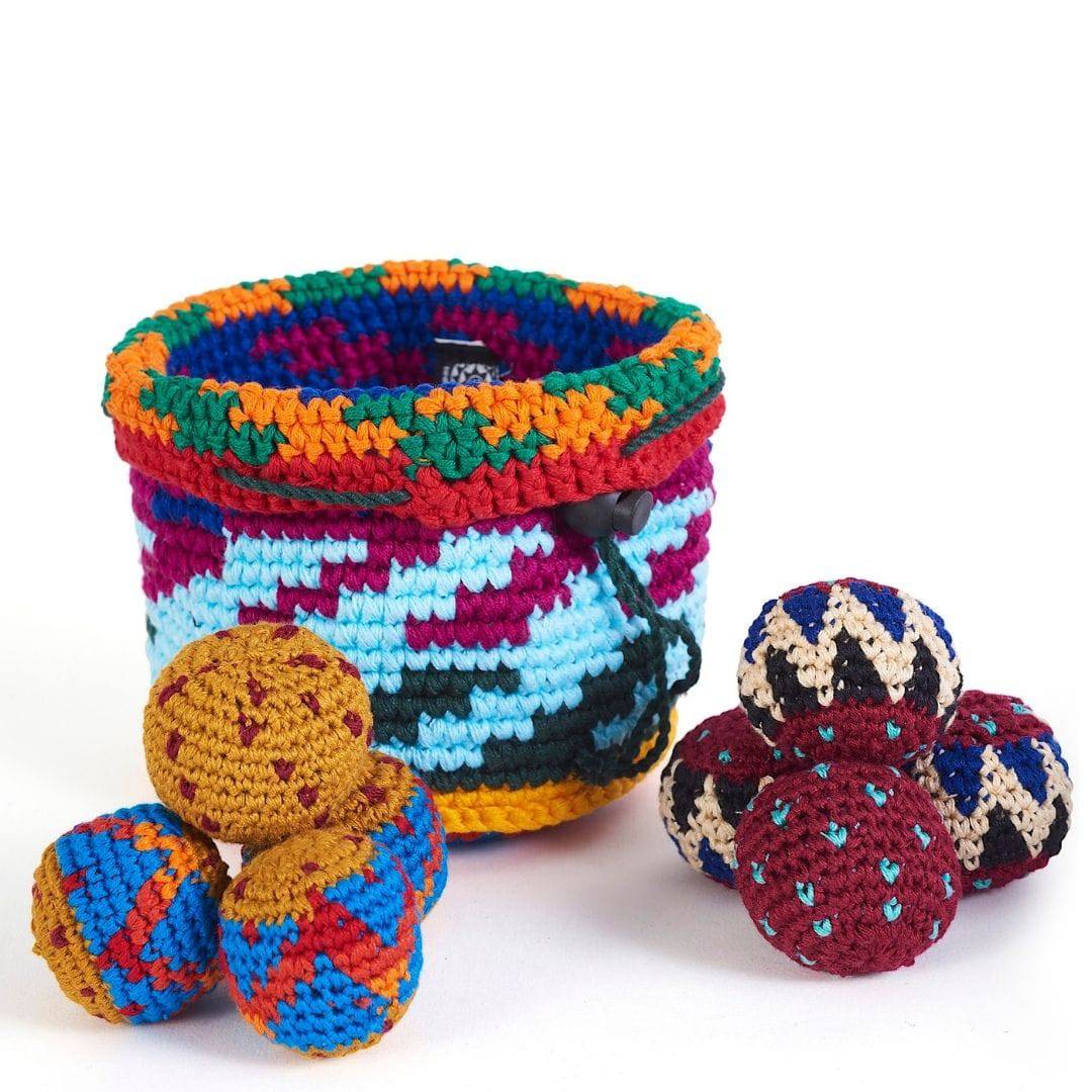 Yippiyappa - bean bag basket game - Bella Luna Toys